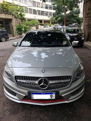 MERCEDES-BENZ A 250 2.0 SPORT TURBO GASOLINA 4P AUTOMATIZADO